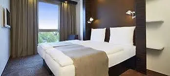 Berlin-dreilinden فندق كلاينماخنو